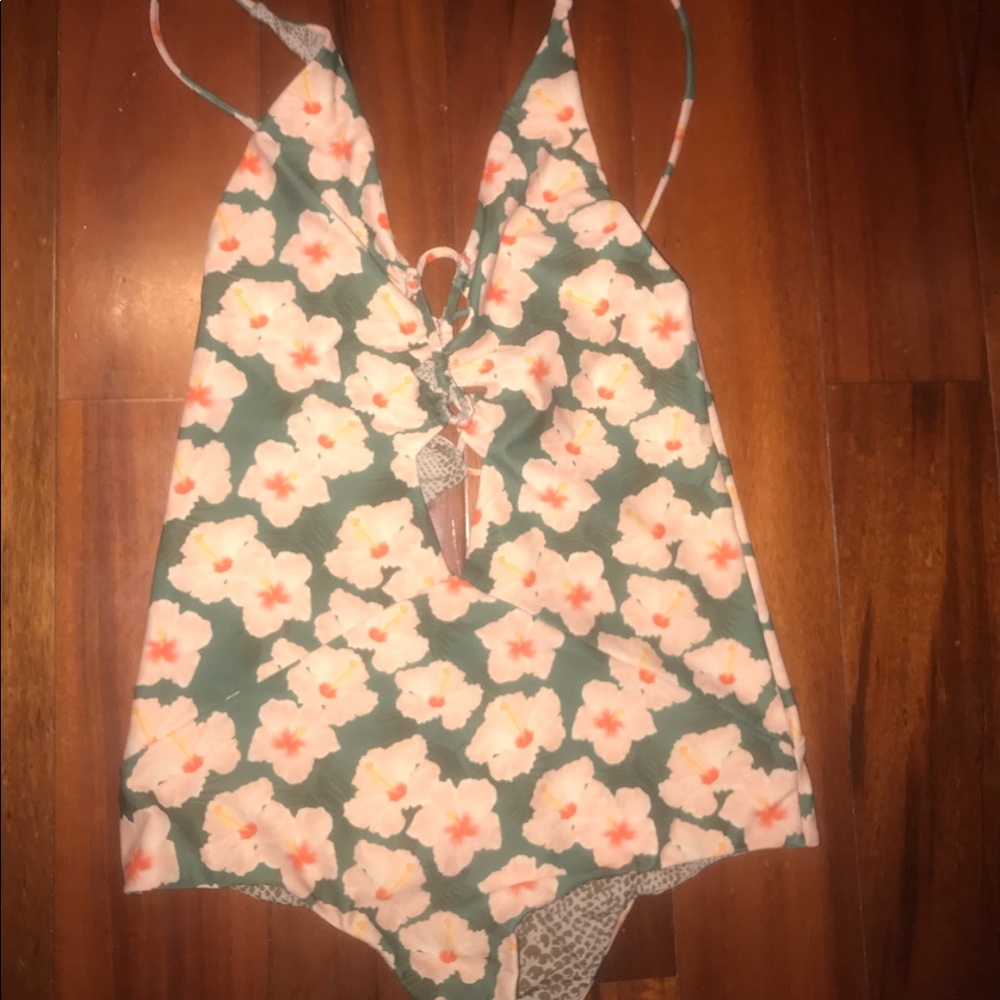ACACIA KOKOMO EXCLUSIVE MAHALO PRINT